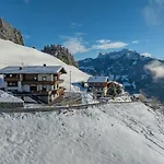 Haus Schoeser *