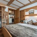 Haus Schoeser * 힙파흐