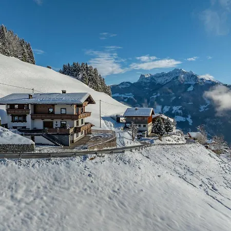 Haus Schoeser *