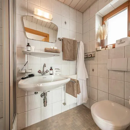 Haus Schoeser Hippach