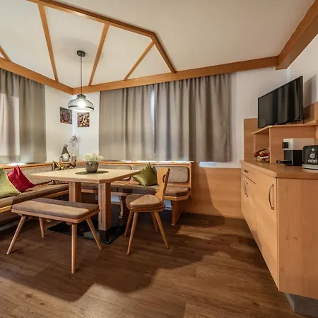 Haus Schoeser Apartament Hippach