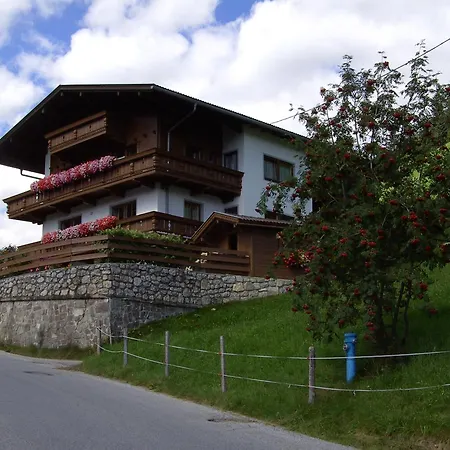 Haus Schoeser Apartamento