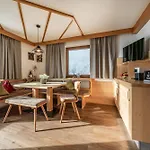 Haus Schoeser *